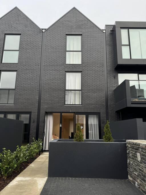 Black-Luxe Living In The Heart Of City Apartamento Christchurch Exterior foto