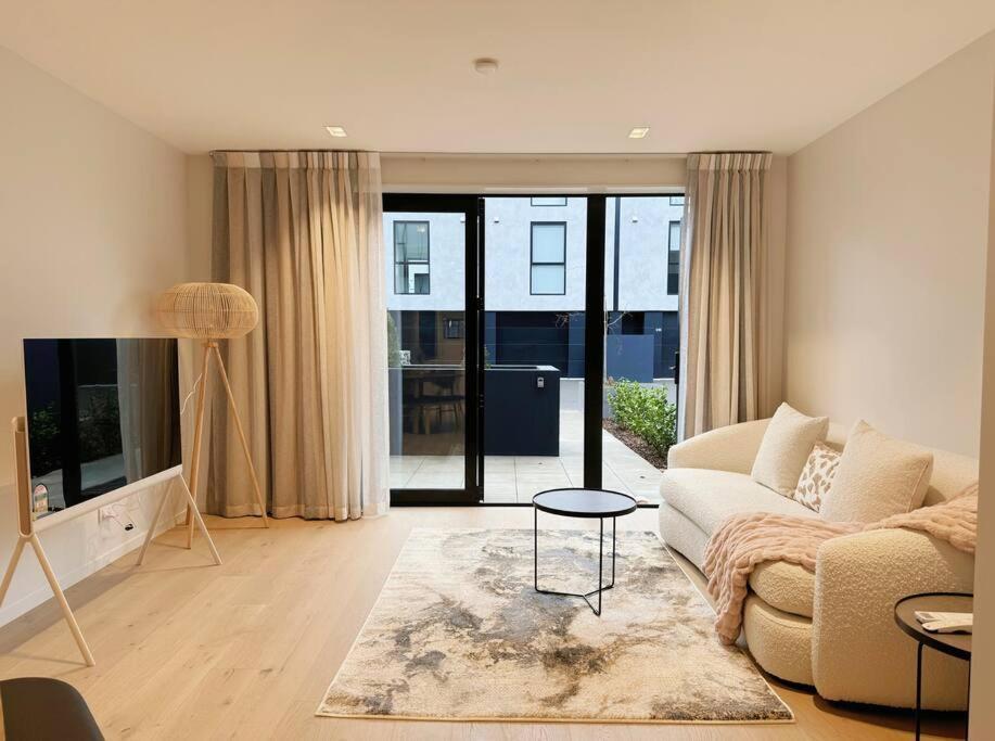 Black-Luxe Living In The Heart Of City Apartamento Christchurch Exterior foto